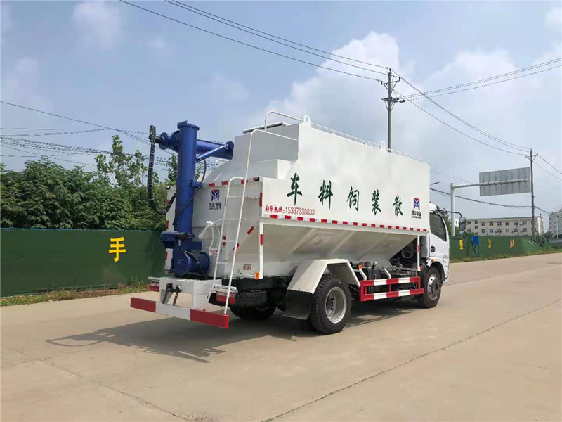 东风多利卡12方（6吨）液压饲料车
