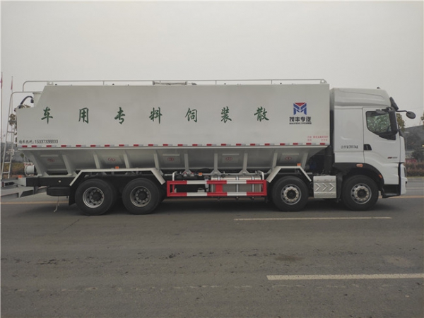 柳汽乘龙44方（20）国六吨散装饲料车厂家直销